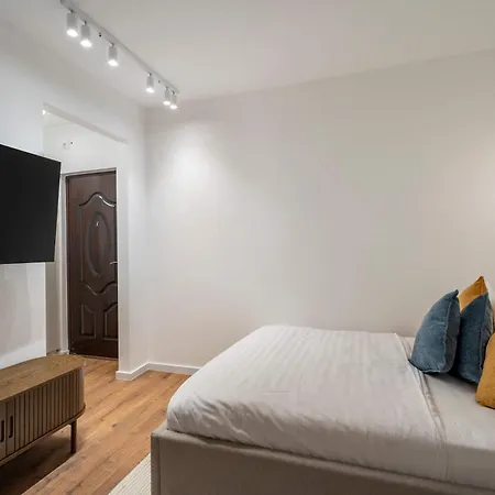 Appartement Cozy 1br Retreat Steps From Cismigiu & Old Town *