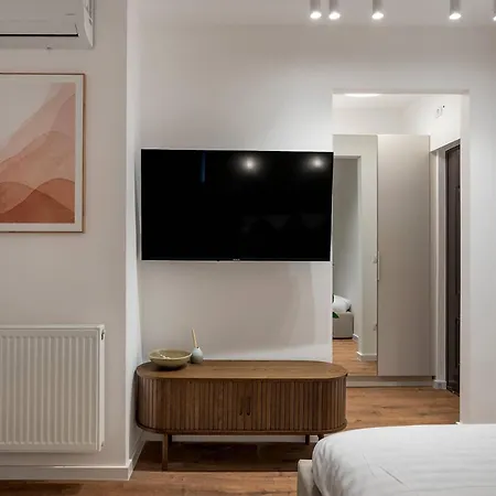Cozy 1br Retreat Steps From Cismigiu & Old Town Appartement Boekarest